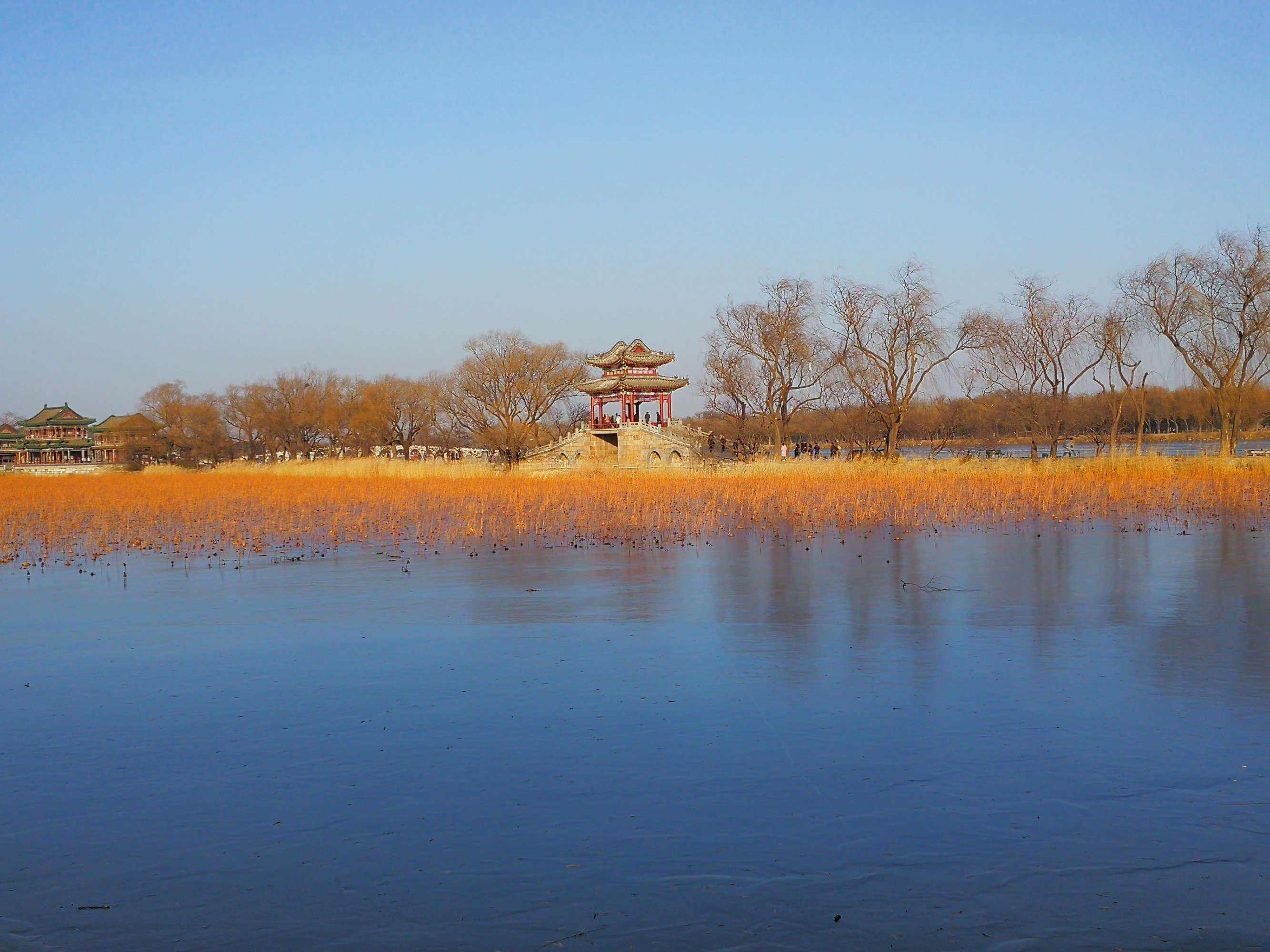 颐和园仿西湖 颐和园是仿西湖建造的吗