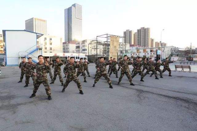 袁云岗运势(麦玲玲运势测算免费)